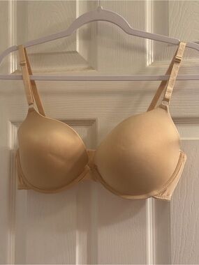New Maidenform Nude Smooth with Light Padding RN#15763 adjustable straps